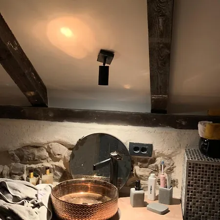 펜션 Celista Stone House *